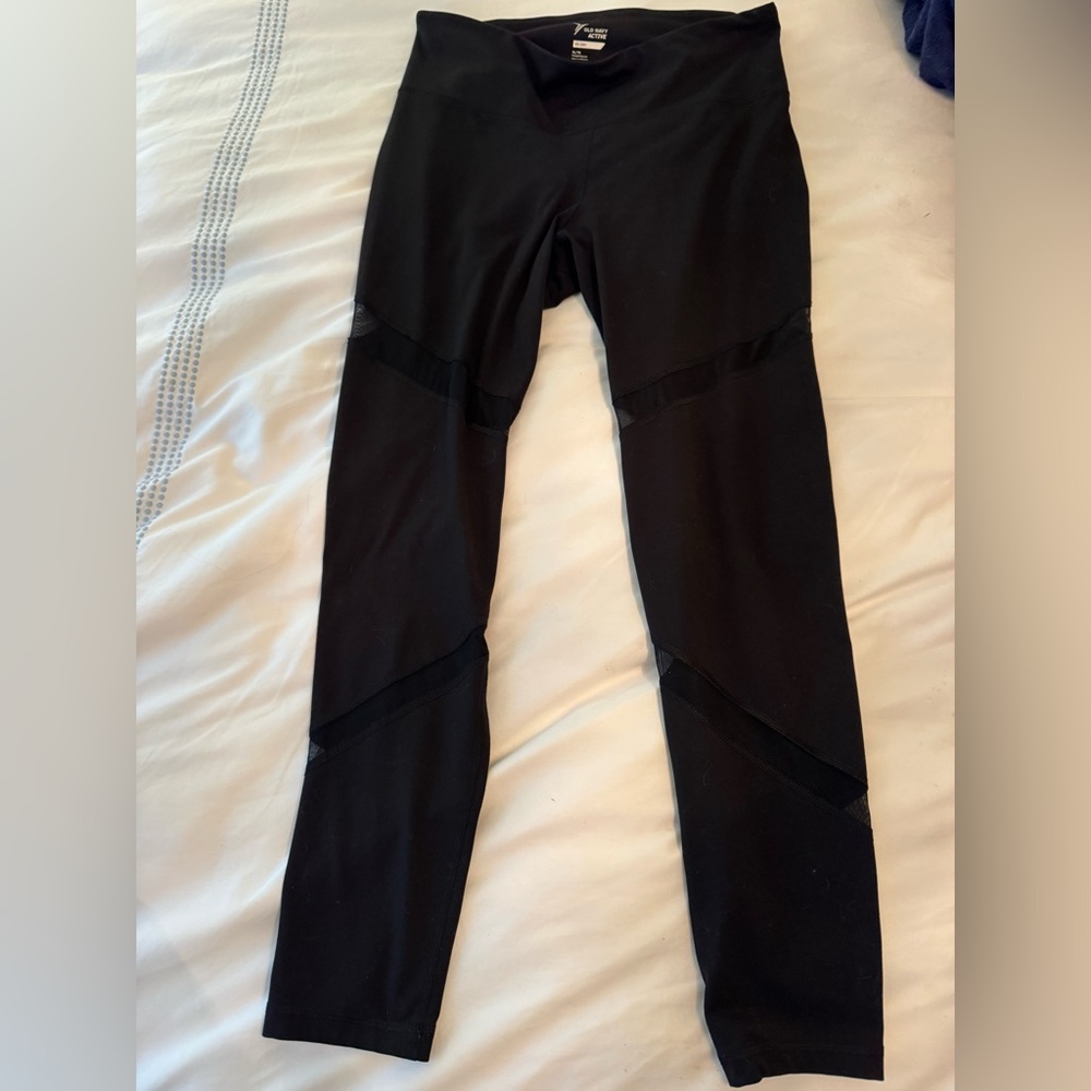 Old Navy Black Leggings with Mesh Detail XL
